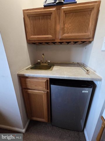 4 BERKELY WAY, New Castle, DE 19720