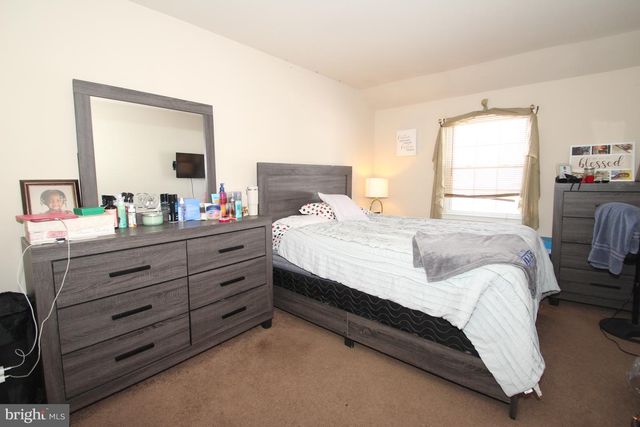 4 BERKELY WAY, New Castle, DE 19720