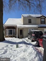 4 BERKELY WAY, New Castle, DE 19720