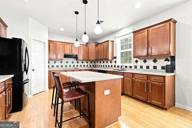 245 Chadwyck Lane, Canton, GA 30115