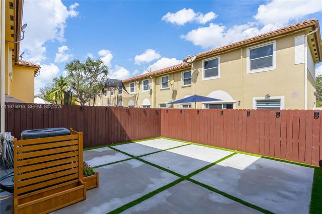 14055 SW 51st Ln, Miramar, FL 33027