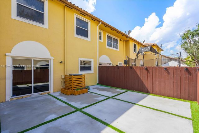 14055 SW 51st Ln, Miramar, FL 33027