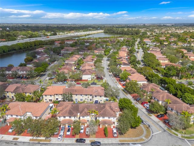 14055 SW 51st Ln, Miramar, FL 33027