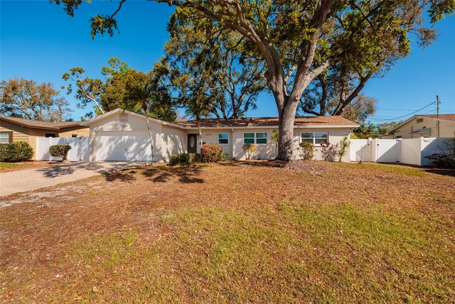 2045 66TH AVENUE S, St Petersburg, FL 33712