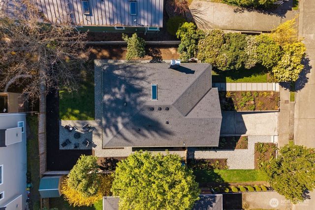 1253 NE 90th Street, Seattle, WA 98115