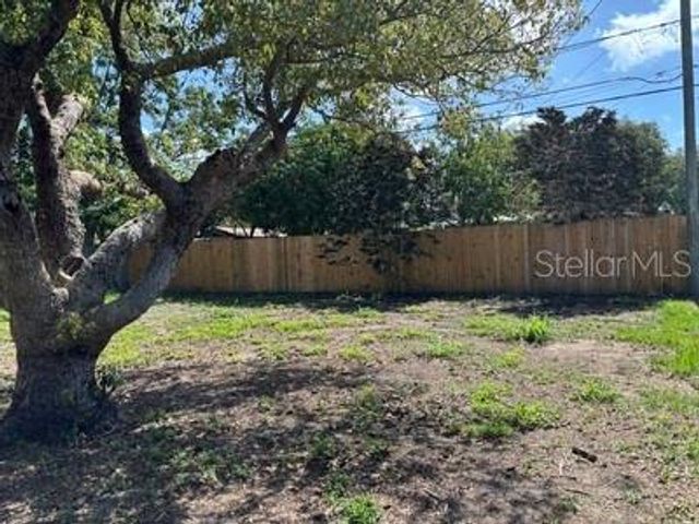 5165 104TH WAY N, St Petersburg, FL 33708