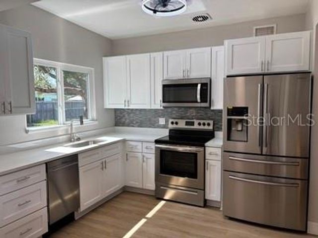 5165 104TH WAY N, St Petersburg, FL 33708