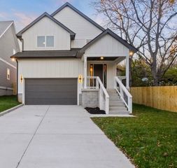 3826 Saunders Ave, Nashville, TN 37216