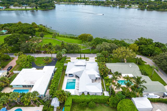 1117 Lake Drive, Delray Beach, FL 33444