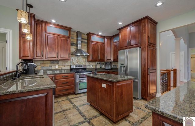 81 Pier Ln Pier Ln, Murray, KY 42071