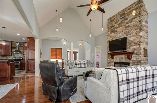 81 Pier Ln Pier Ln, Murray, KY 42071