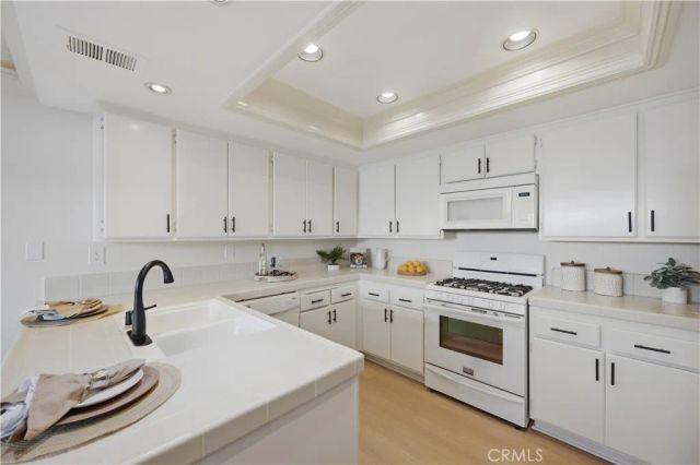 23401 Via Linda C, Mission Viejo, CA 92691