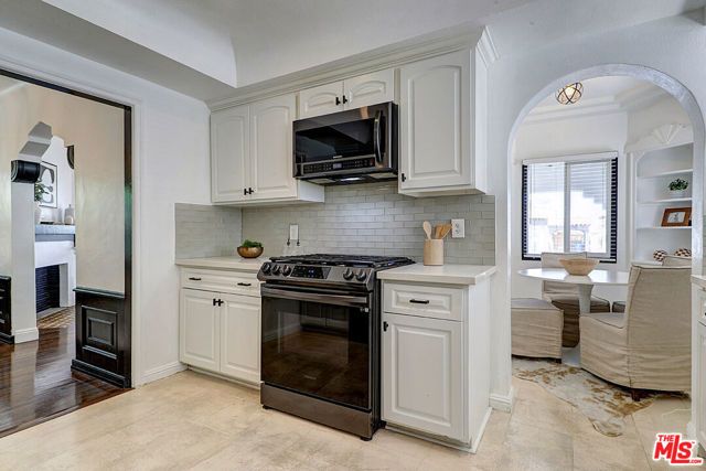1260 W 81st Street, Los Angeles, CA 90044