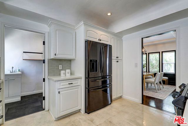 1260 W 81st Street, Los Angeles, CA 90044
