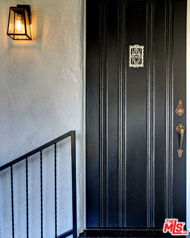 1260 W 81st Street, Los Angeles, CA 90044