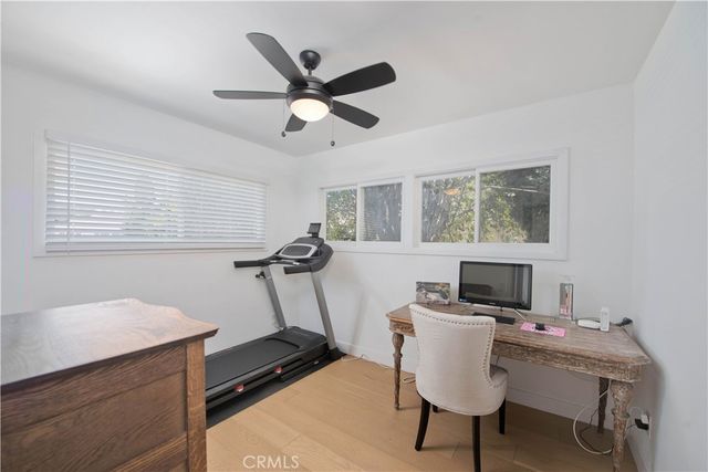 10143 Sophia, North Hills, CA 91343