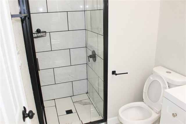 4412 E 104th Street, Kansas City, MO 64137