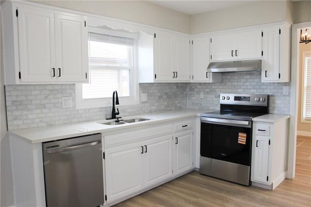 4412 E 104th Street, Kansas City, MO 64137