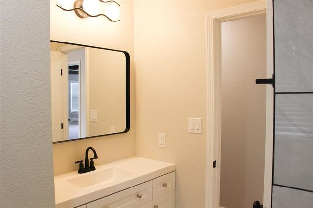 4412 E 104th Street, Kansas City, MO 64137