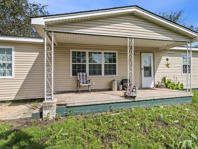 725 N Pine Street, Stratford, OK 74872