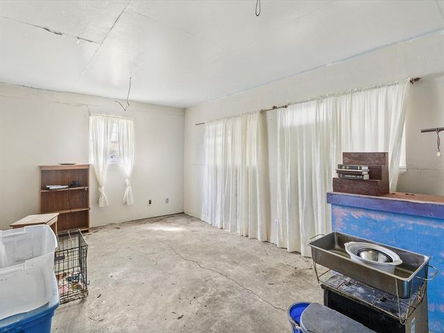 725 N Pine Street, Stratford, OK 74872