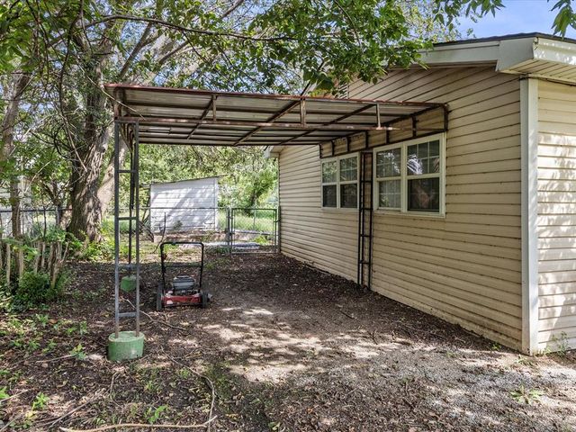 725 N Pine Street, Stratford, OK 74872