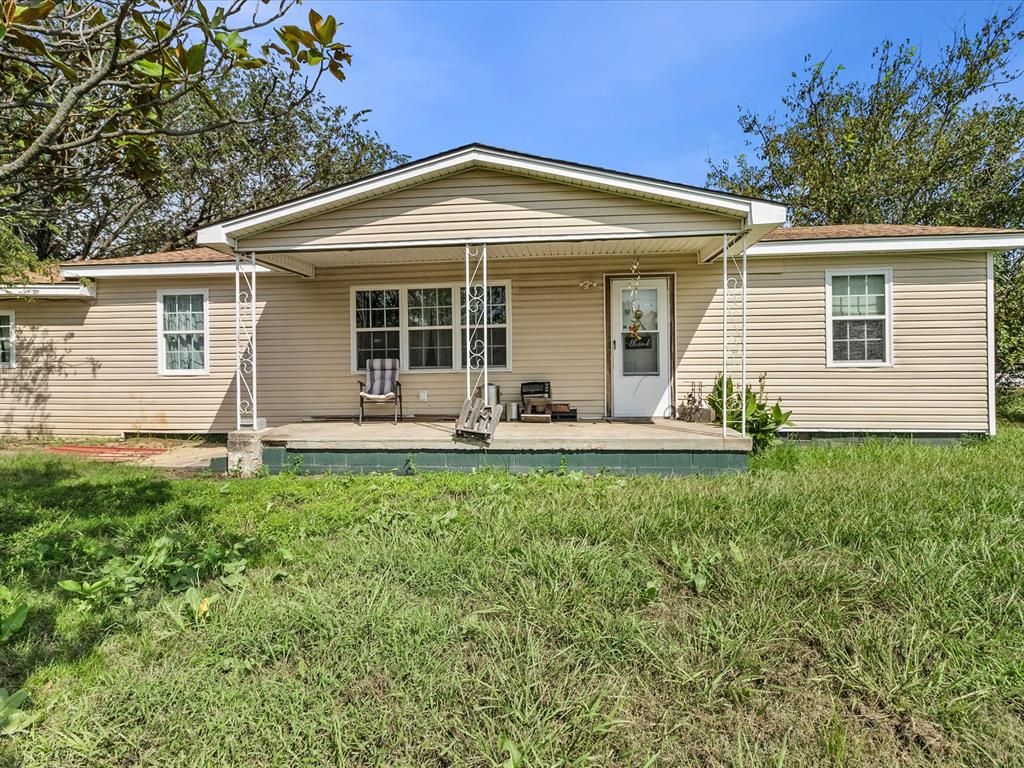 725 N Pine Street, Stratford, OK 74872