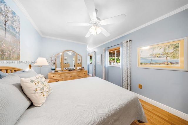 564 De Leon Dr, Miami Springs, FL 33166