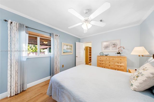 564 De Leon Dr, Miami Springs, FL 33166