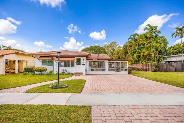 564 De Leon Dr, Miami Springs, FL 33166