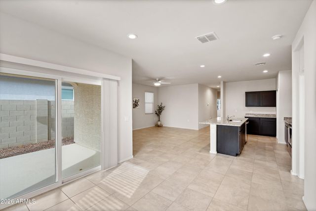 18621 W Hackamore Drive, Wittmann, AZ 85361