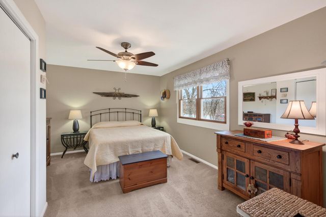 997 Rivercrest Road N, Lakeland, MN 55043