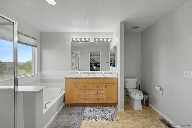 19551 E Wyoming Avenue, Aurora, CO 80017