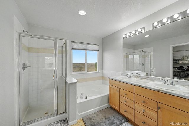 19551 E Wyoming Avenue, Aurora, CO 80017