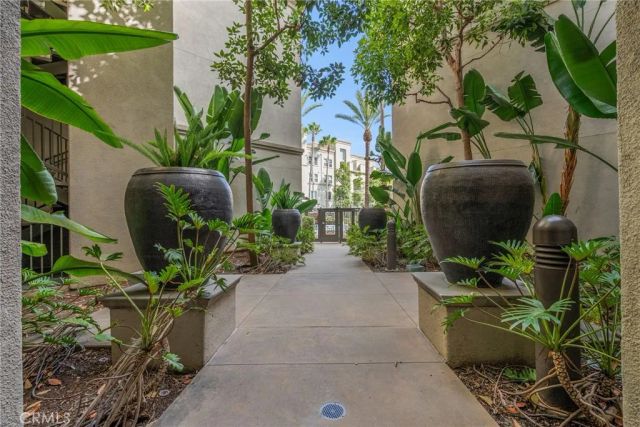 2108 Scholarship, Irvine, CA 92612