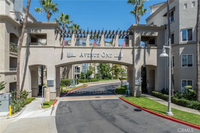 2108 Scholarship, Irvine, CA 92612