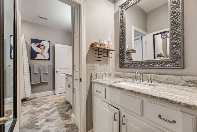 18307 Frankford Lakes Circle, Dallas, TX 75252