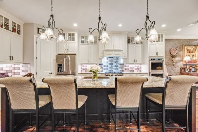 18307 Frankford Lakes Circle, Dallas, TX 75252