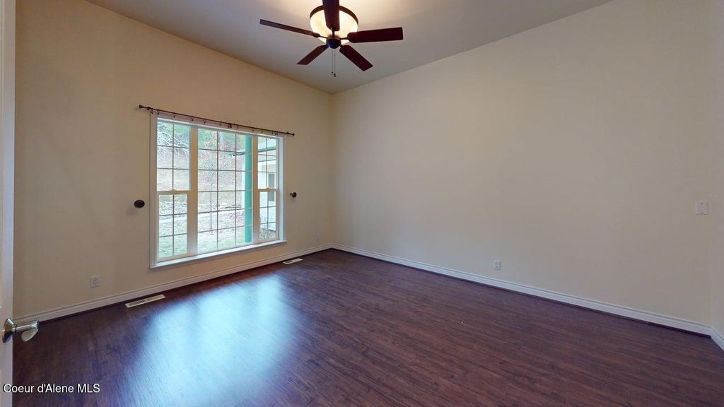 18772 W Riverview DR, Post Falls, ID 83854 photo 10