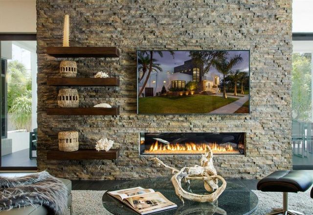 356 BAYVIEW DRIVE NE, St Petersburg, FL 33704