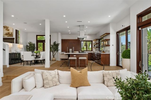 2907 Cliff Drive, Newport Beach, CA 92663