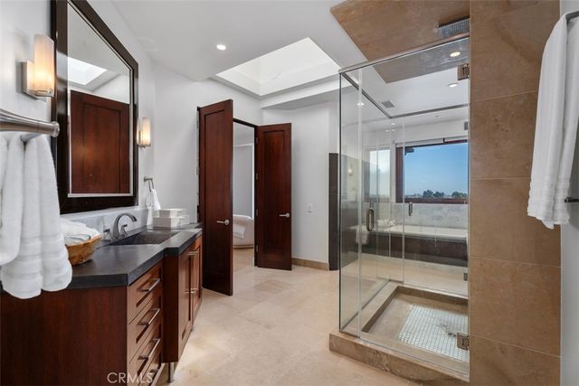 2907 Cliff Drive, Newport Beach, CA 92663