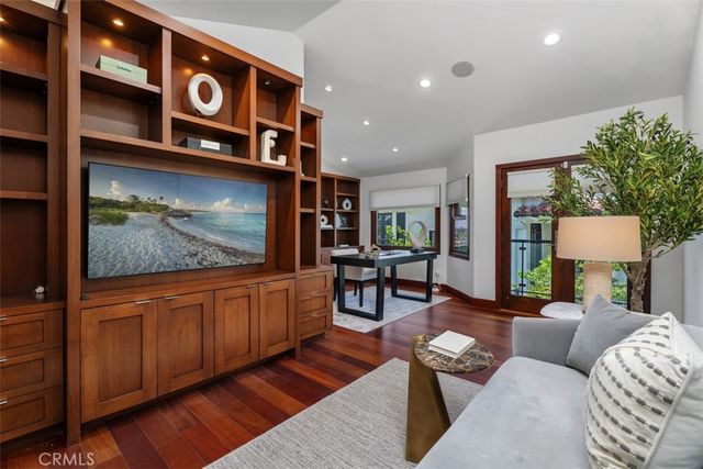 2907 Cliff Drive, Newport Beach, CA 92663