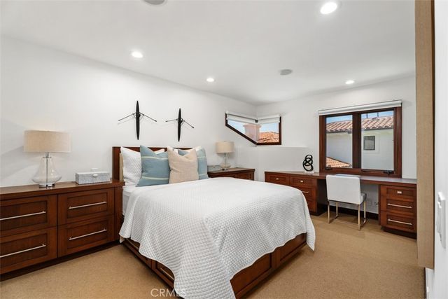 2907 Cliff Drive, Newport Beach, CA 92663