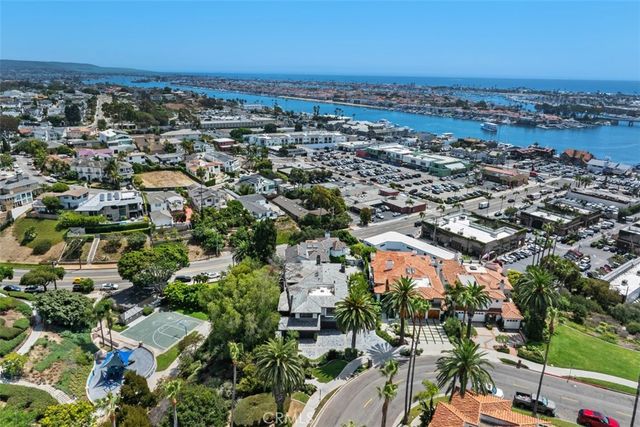 2907 Cliff Drive, Newport Beach, CA 92663