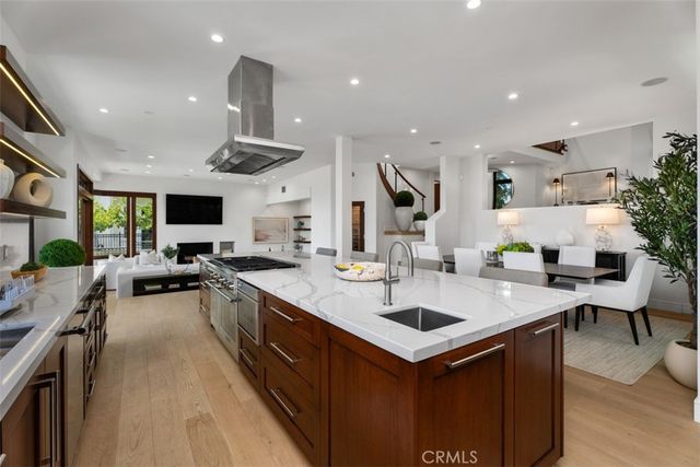 2907 Cliff Drive, Newport Beach, CA 92663