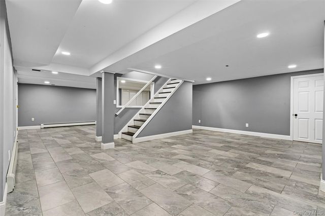 94 Bagatelle Road, Melville, NY 11747