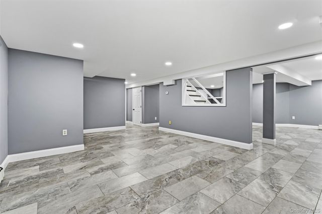 94 Bagatelle Road, Melville, NY 11747