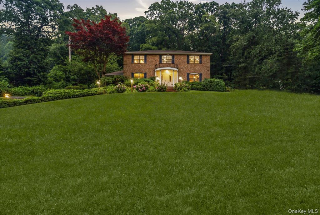 94 Bagatelle Road, Dix Hills, NY 11746 — photo 4