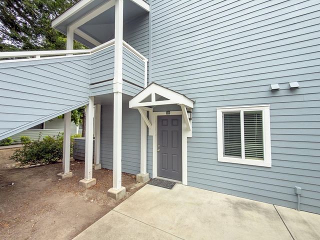 41 Grandview Street 1402, Santa Cruz, CA 95060